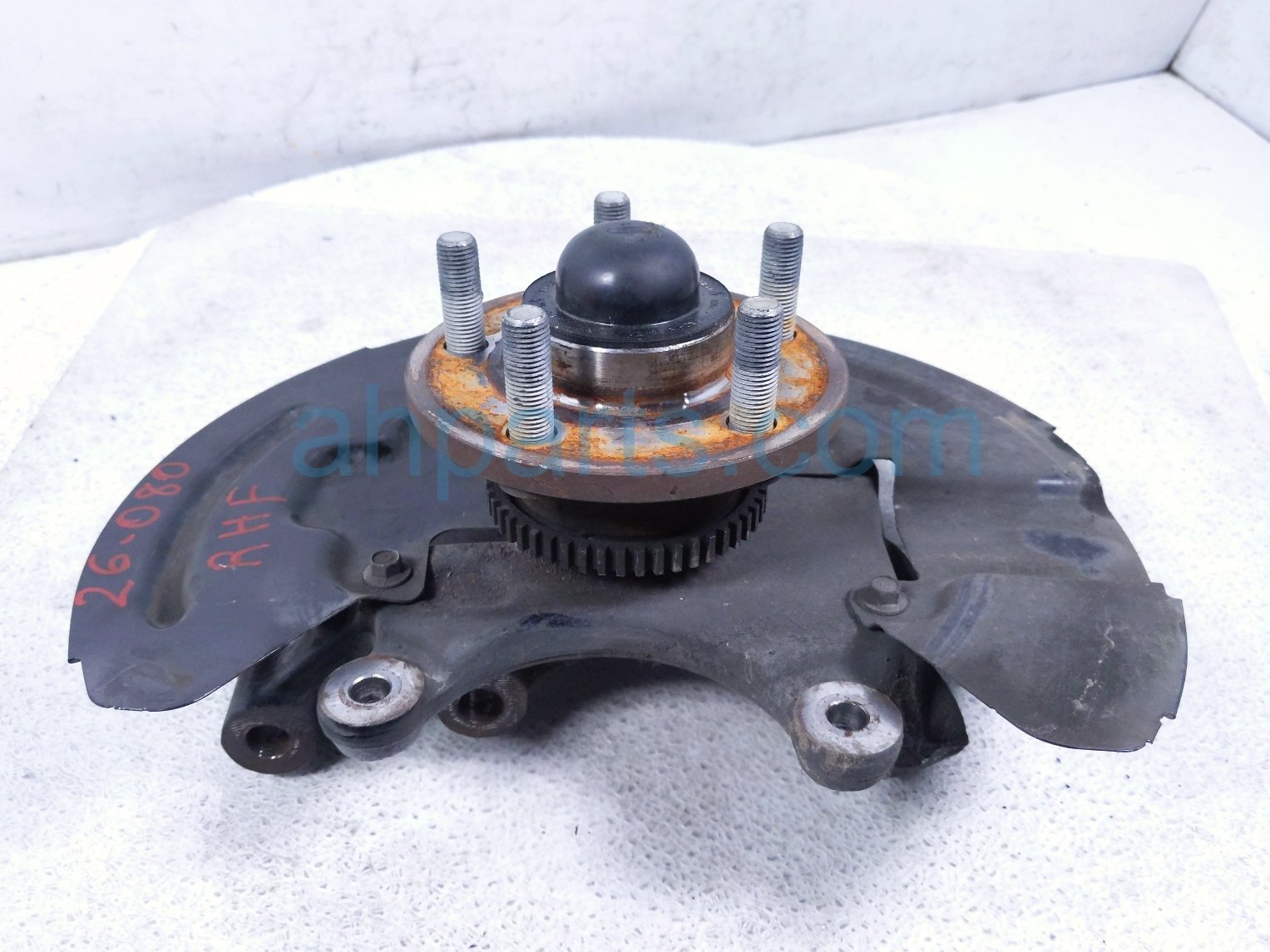 Ford FR/RH SPINDLE KNUCKLE HUB
