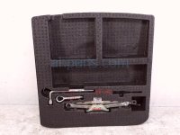 Honda 3 TOOLS + SCISSOR JACK W/FOAM TRAY Honda 3 TOOLS + SCISSOR JACK W/FOAM TRAY