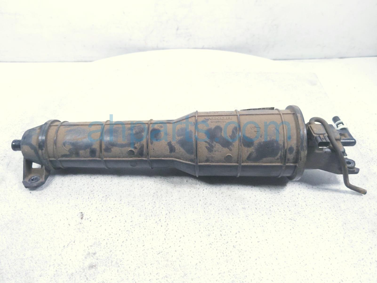 FUEL VAPOR CHARCOAL CANISTER - 1.8L