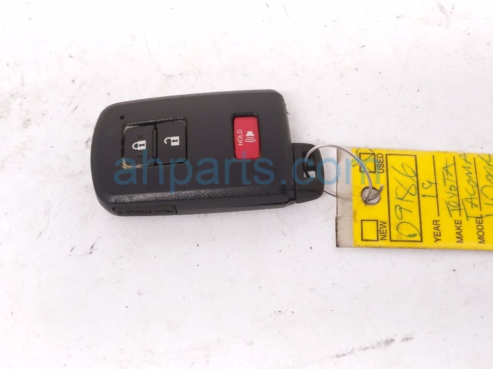 2019 Toyota Tacoma Single Smart Key Fob + Key 89904 0E091 Replacement 2019 Toyota Tacoma Single Smart Key Fob + Key 89904 0E091 Replacement thumbnail