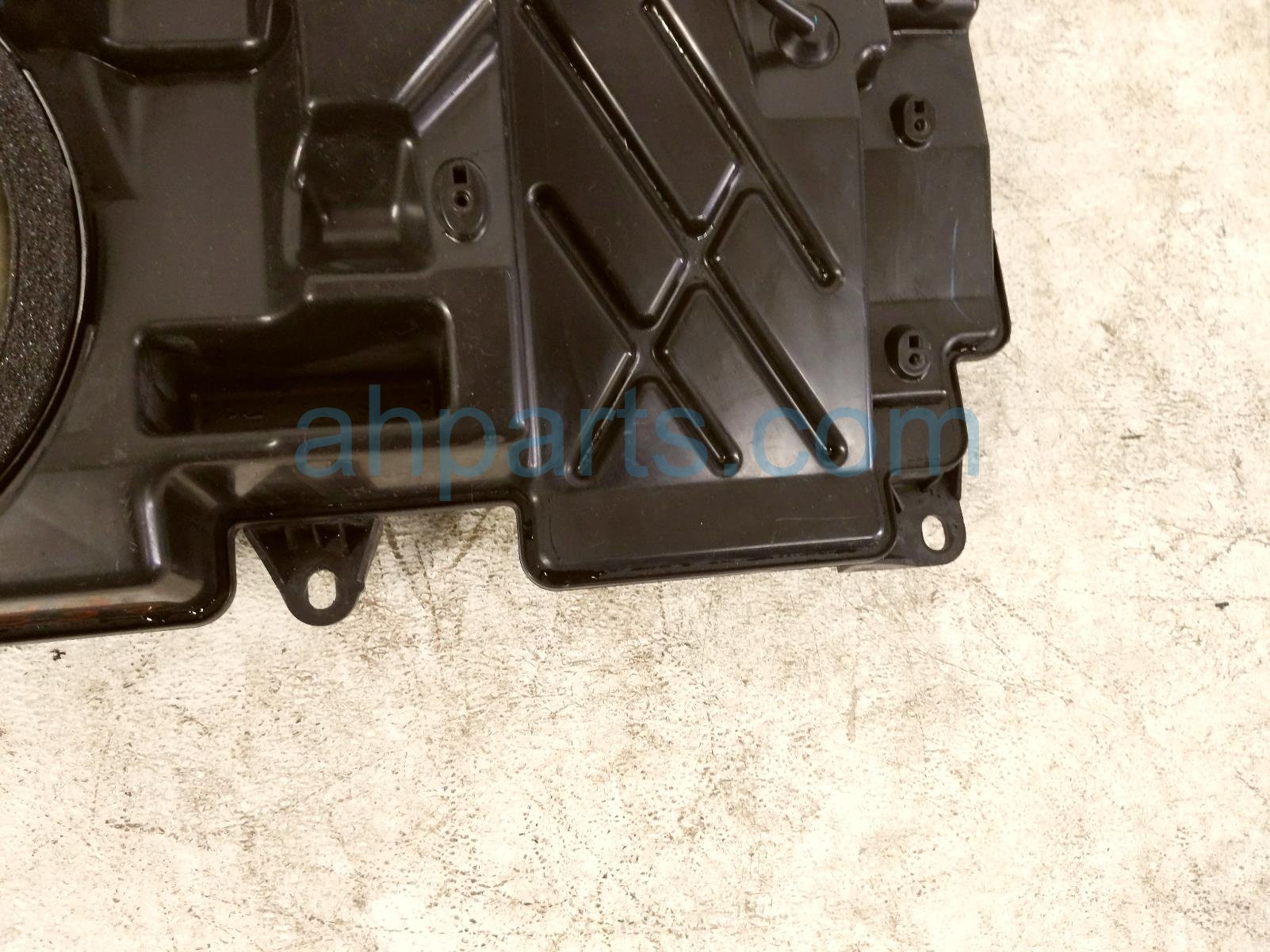 2019 Toyota Tacoma Rear Passenger Jbl Subwoofer Speaker Assy 86150 04111 Replacement 2019 Toyota Tacoma Rear Passenger Jbl Subwoofer Speaker Assy 86150 04111 Replacement thumbnail