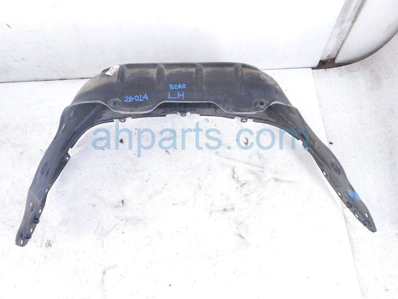 $79 Toyota RR/LH INNER FENDER LINER