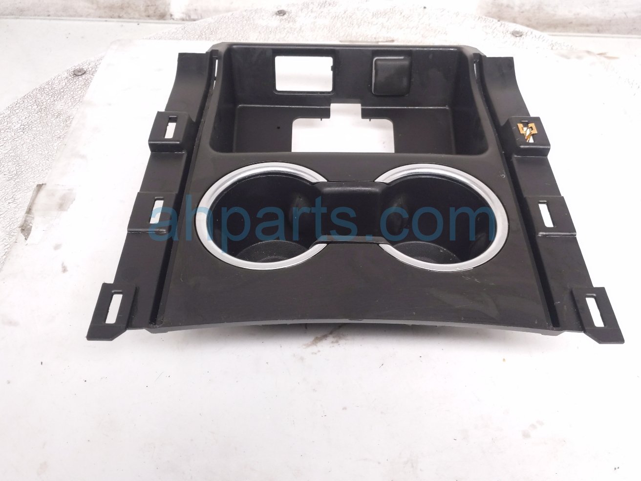2022 Chevy Tahoe Center Console Cup Hld Tray blk 84921581 Replacement 2022 Chevy Tahoe Center Console Cup Hld Tray blk 84921581 Replacement thumbnail