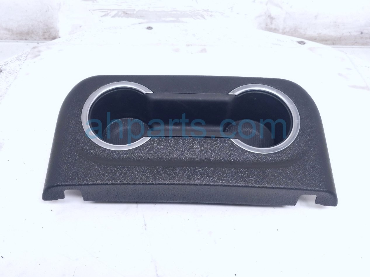 2022 Chevy Tahoe Rear Console Cup Hld Assy blk 84887776 Replacement 2022 Chevy Tahoe Rear Console Cup Hld Assy blk 84887776 Replacement thumbnail