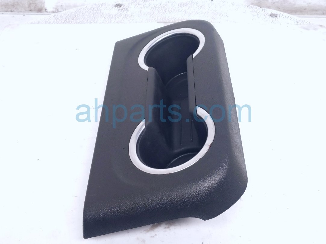 2022 Chevy Tahoe Rear Console Cup Hld Assy blk 84887776 Replacement 2022 Chevy Tahoe Rear Console Cup Hld Assy blk 84887776 Replacement thumbnail