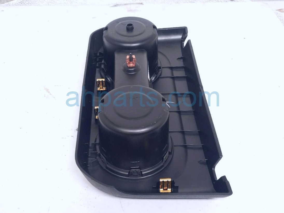 2022 Chevy Tahoe Rear Console Cup Hld Assy blk 84887776 Replacement 2022 Chevy Tahoe Rear Console Cup Hld Assy blk 84887776 Replacement thumbnail