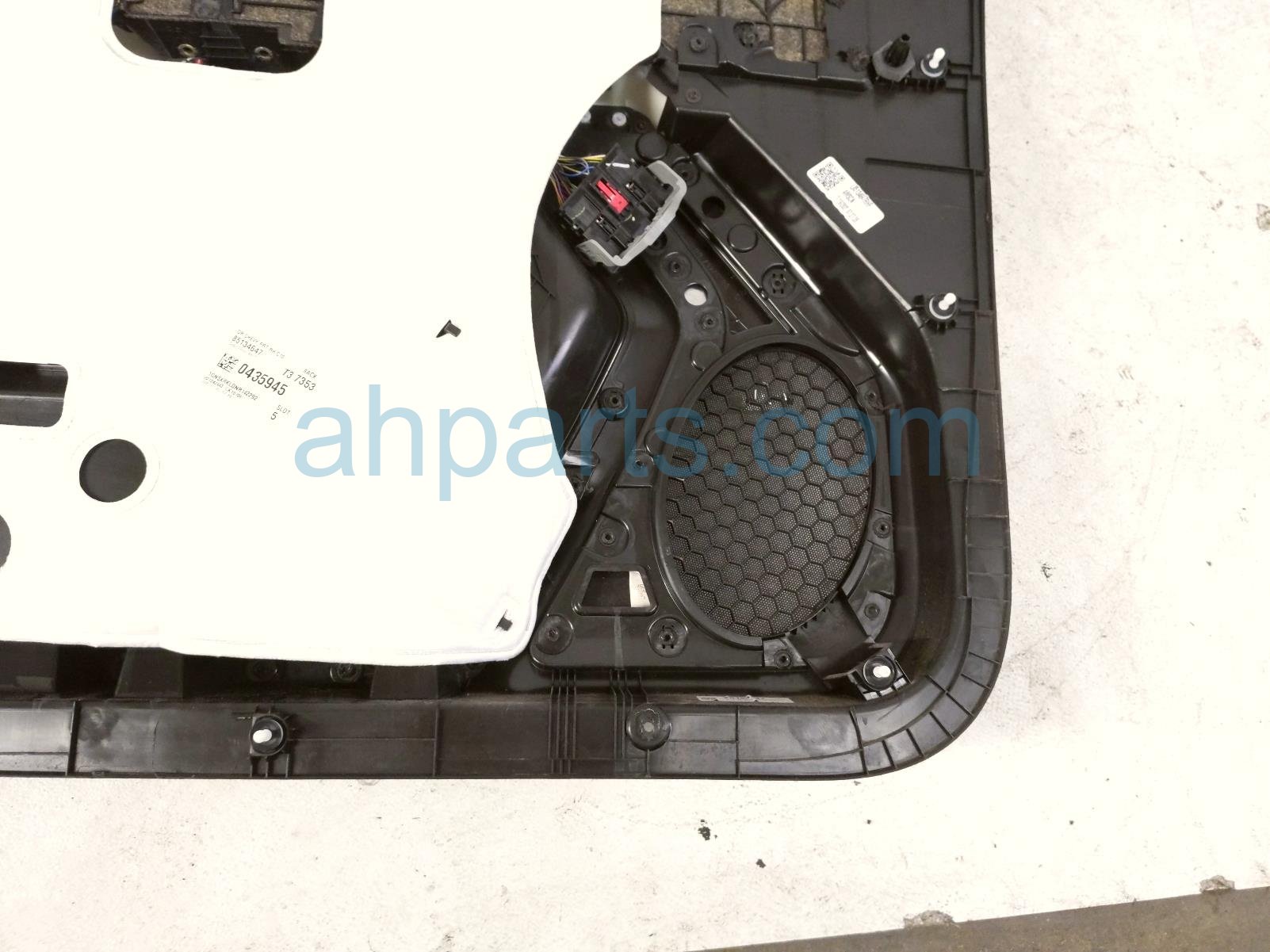 2022 Chevy Tahoe Trim / Liner Front Passenger Interior Door Panel Black 85093576 Replacement 2022 Chevy Tahoe Trim / Liner Front Passenger Interior Door Panel Black 85093576 Replacement thumbnail