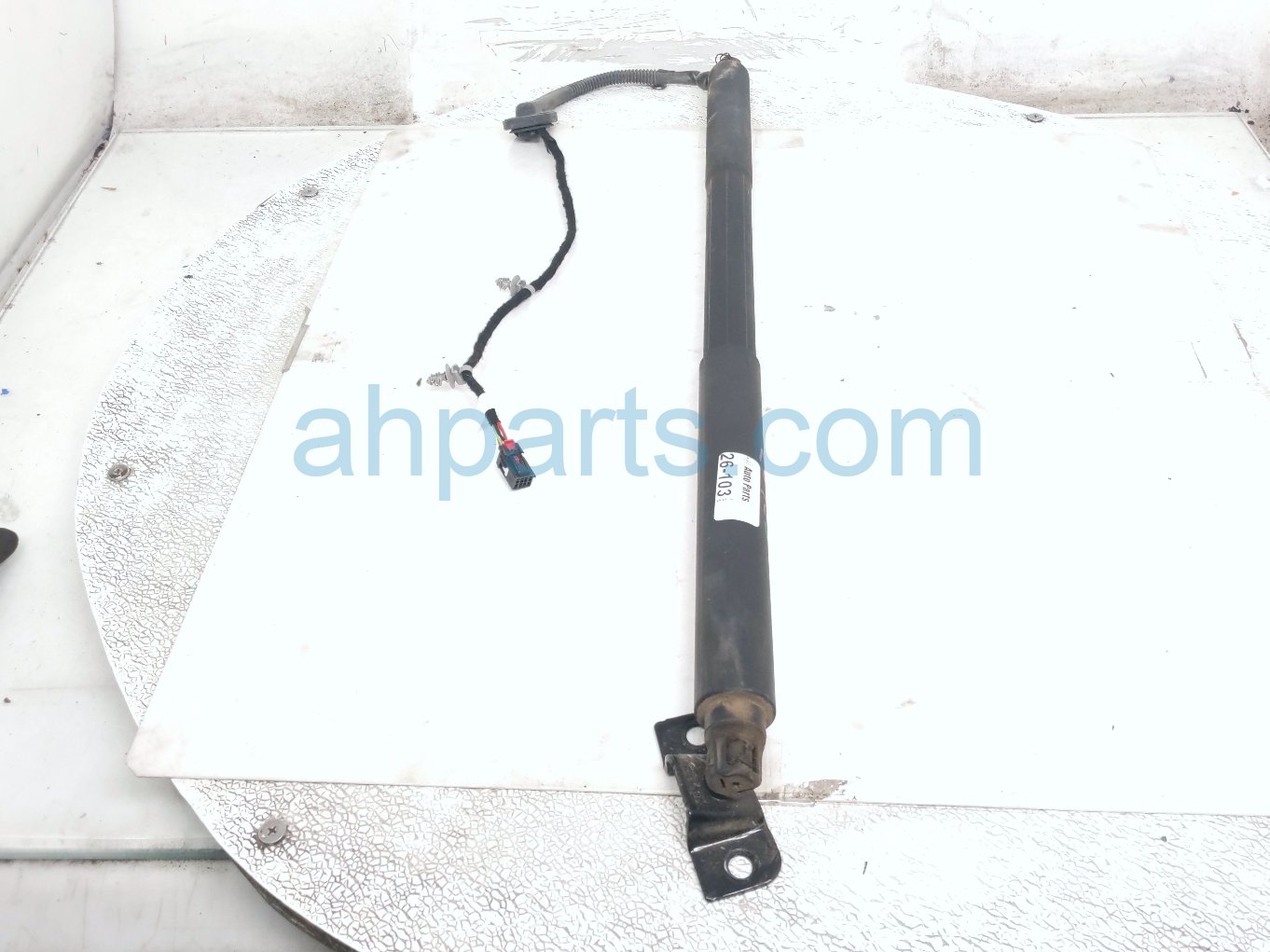 2022 Chevy Tahoe Rear Tail Window Regulator Driver Power Liftgate Strut Actuator 86594923 Replacement 2022 Chevy Tahoe Rear Tail Window Regulator Driver Power Liftgate Strut Actuator 86594923 Replacement thumbnail