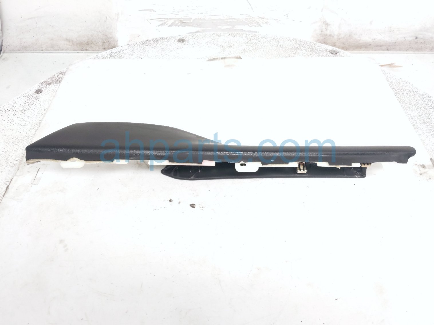 2022 Chevy Tahoe Driver Console Side Trim Garnish blk 84816357 Replacement 2022 Chevy Tahoe Driver Console Side Trim Garnish blk 84816357 Replacement thumbnail