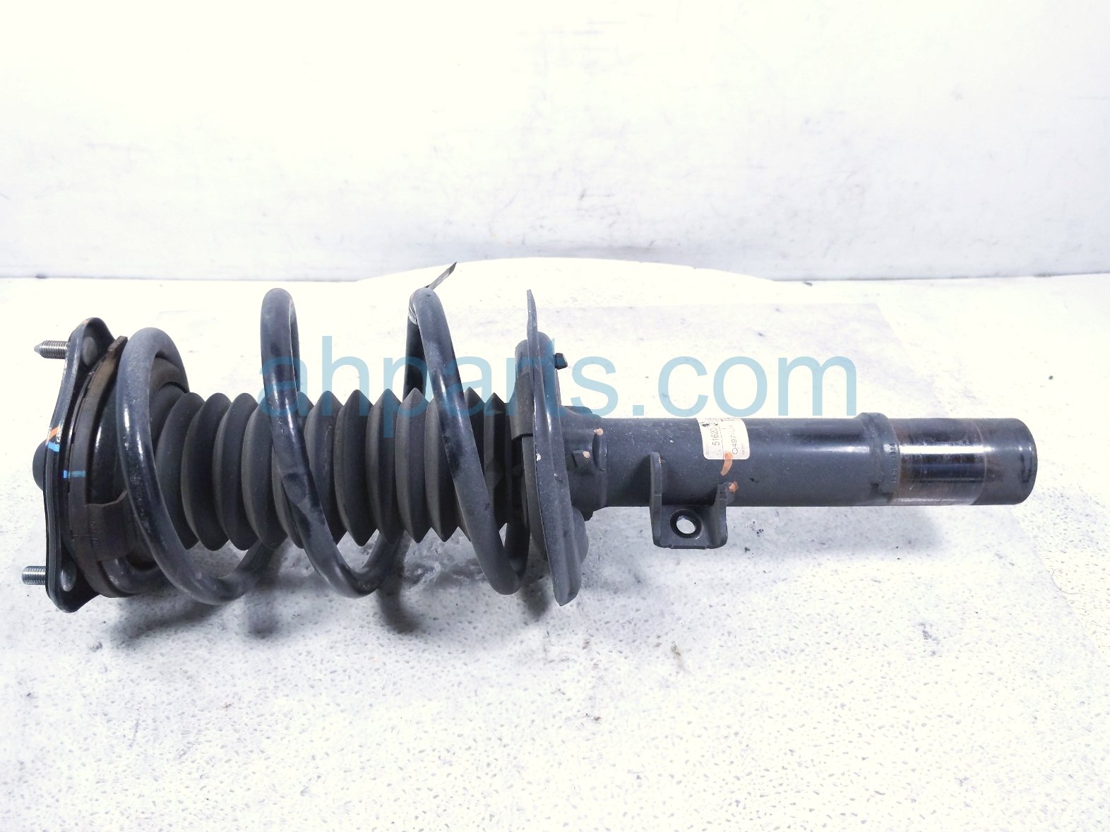 $295 Honda FR/LH STRUT ABSORBER + SPRING