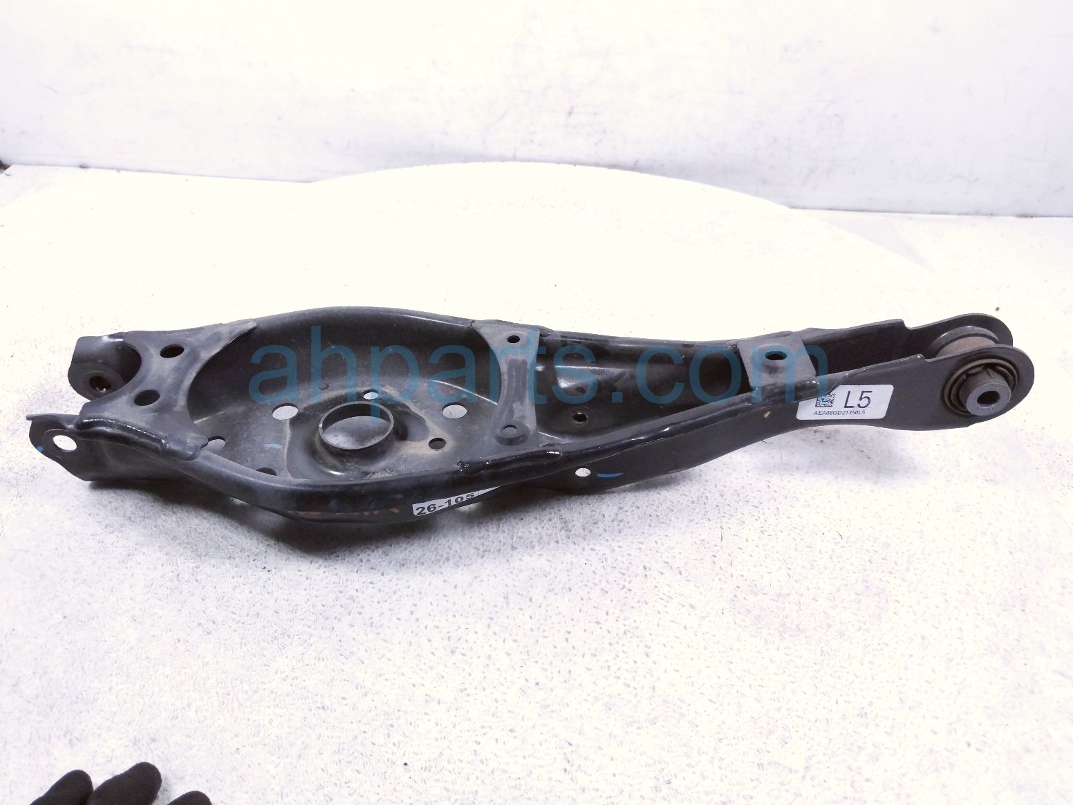 Honda RR/LH SPRING SEAT LOWER CONTROL ARM