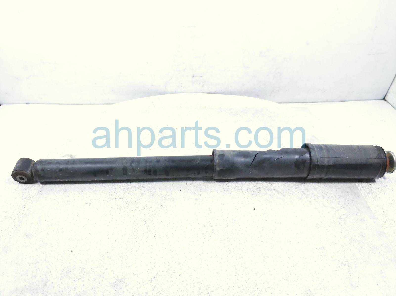 Honda RR/RH SHOCK ABSORBER - FWD