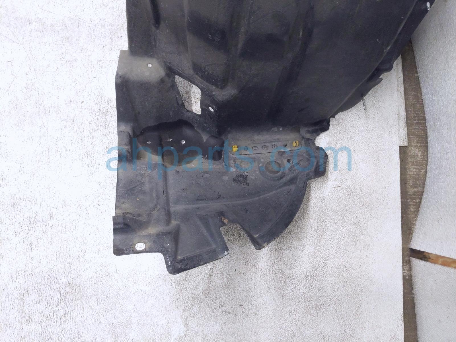 2007 Lexus Ls460 Front Driver Inner Fender Liner 53806 50040 Replacement 2007 Lexus Ls460 Front Driver Inner Fender Liner 53806 50040 Replacement thumbnail