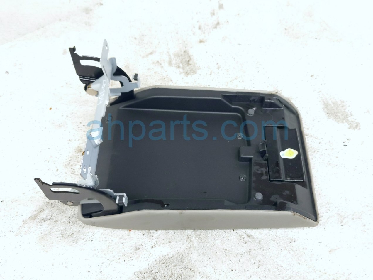 2025 Subaru Forester Center Console Lid/armrest Grey 92114SJ001VH Replacement 2025 Subaru Forester Center Console Lid/armrest Grey 92114SJ001VH Replacement thumbnail