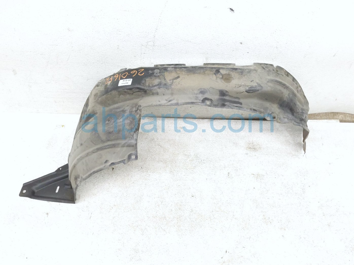 $30 Toyota FR/RH INNER FENDER LINER