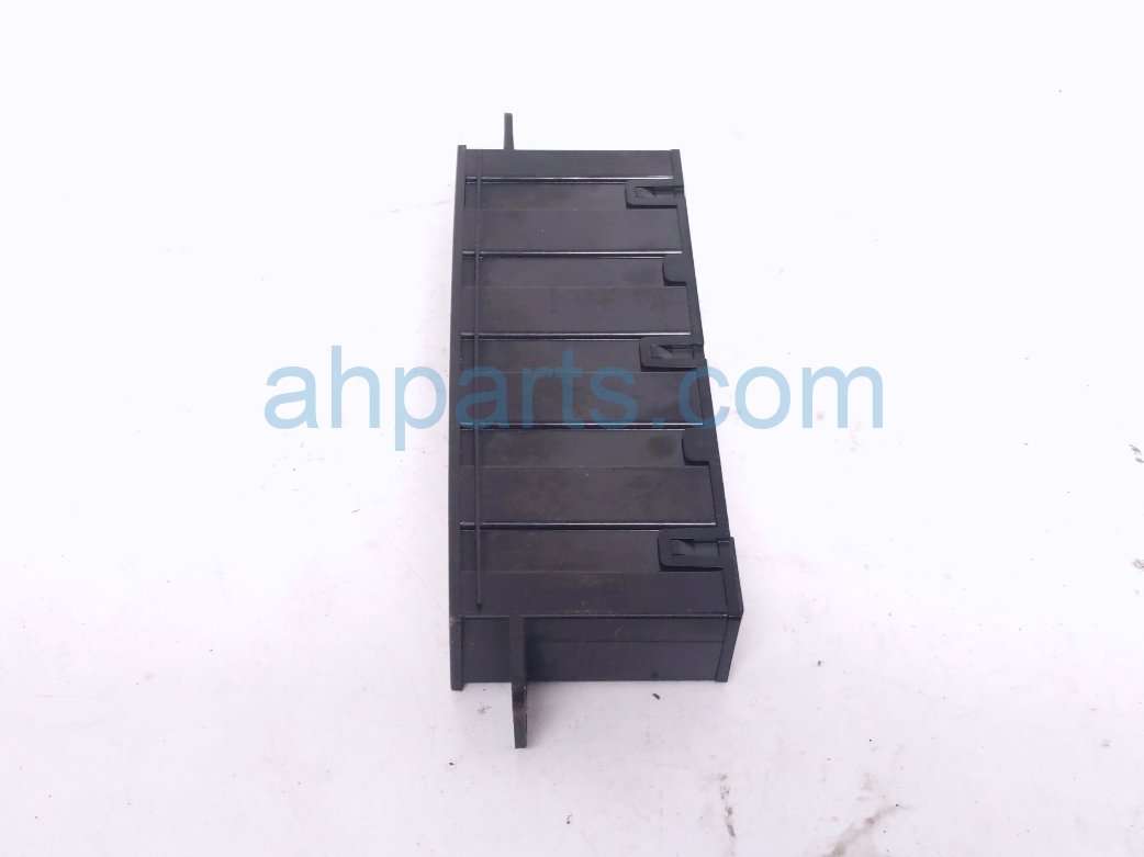 2022 Chevy Tahoe Dual Usb Charging Receptacle 85135896 Replacement 2022 Chevy Tahoe Dual Usb Charging Receptacle 85135896 Replacement thumbnail