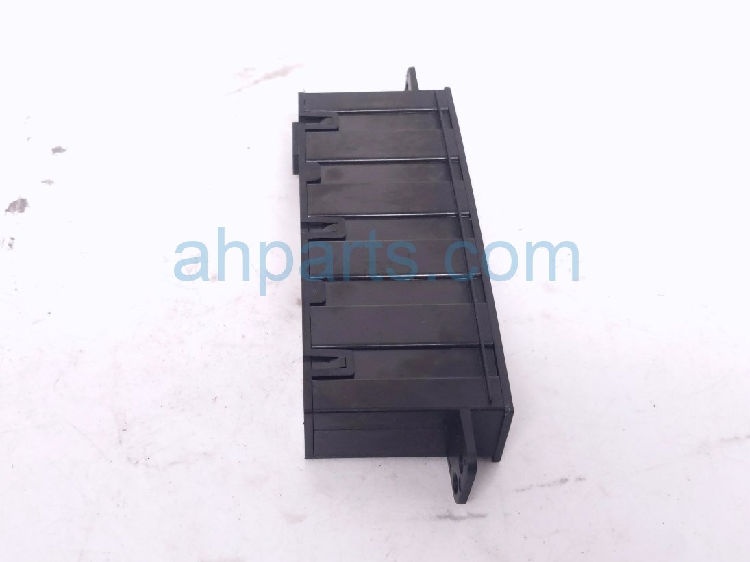 2022 Chevy Tahoe Dual Usb Charging Receptacle 85135896 Replacement 2022 Chevy Tahoe Dual Usb Charging Receptacle 85135896 Replacement thumbnail