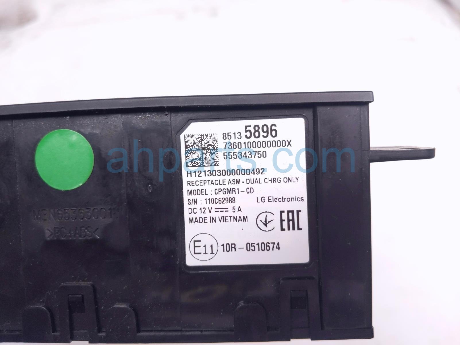 2022 Chevy Tahoe Dual Usb Charging Receptacle 85135896 Replacement 2022 Chevy Tahoe Dual Usb Charging Receptacle 85135896 Replacement thumbnail