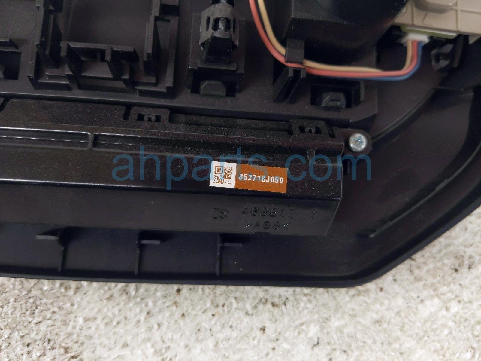 2025 Subaru Forester Roof Console / Map Lt W/sgh Grey 92151SL110VH Replacement 2025 Subaru Forester Roof Console / Map Lt W/sgh Grey 92151SL110VH Replacement thumbnail