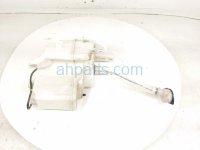Toyota WINDSHIELD WASHER RESERVOIR TANK Toyota WINDSHIELD WASHER RESERVOIR TANK
