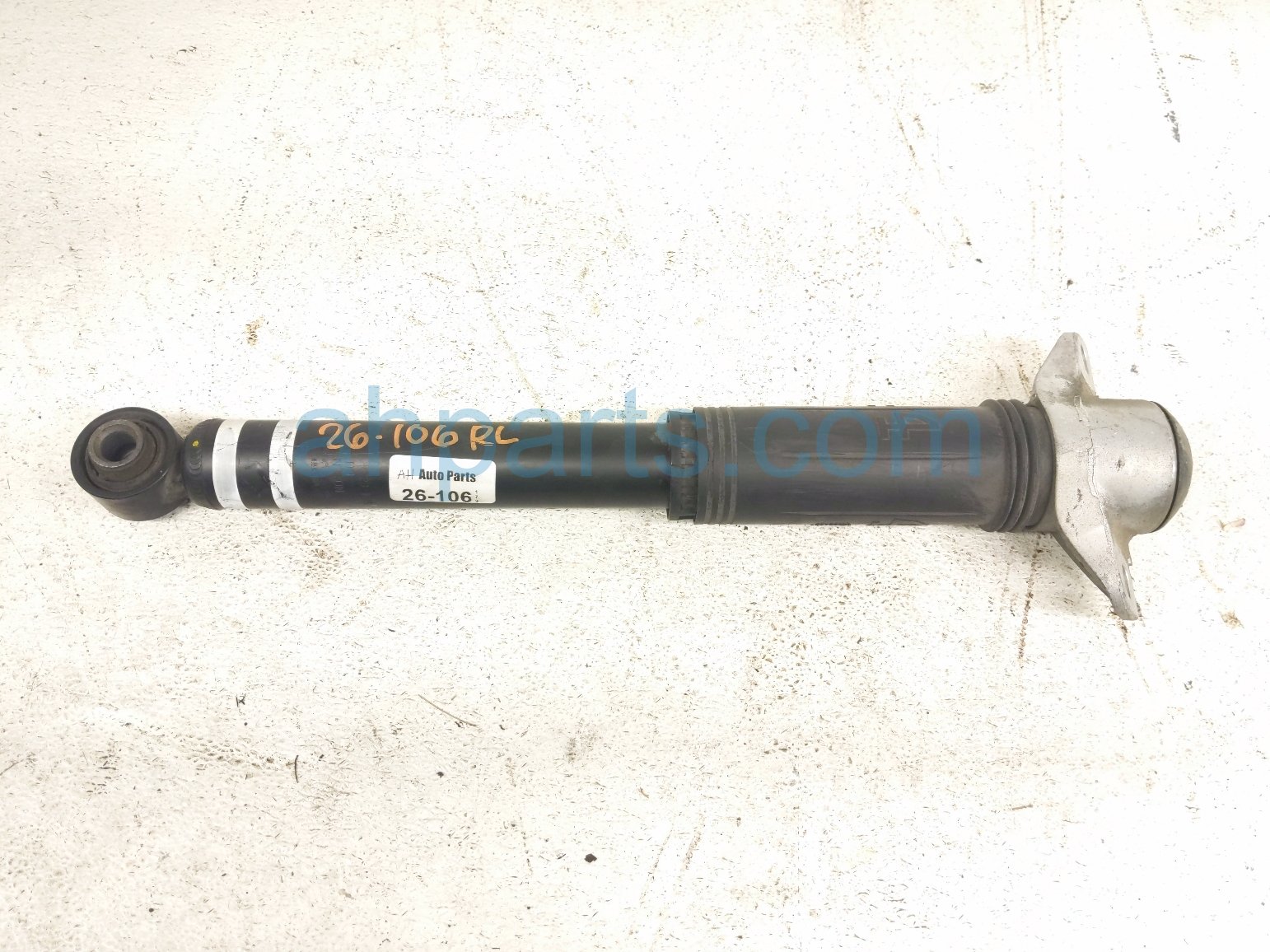Toyota RR/LH SHOCK ABSORBER