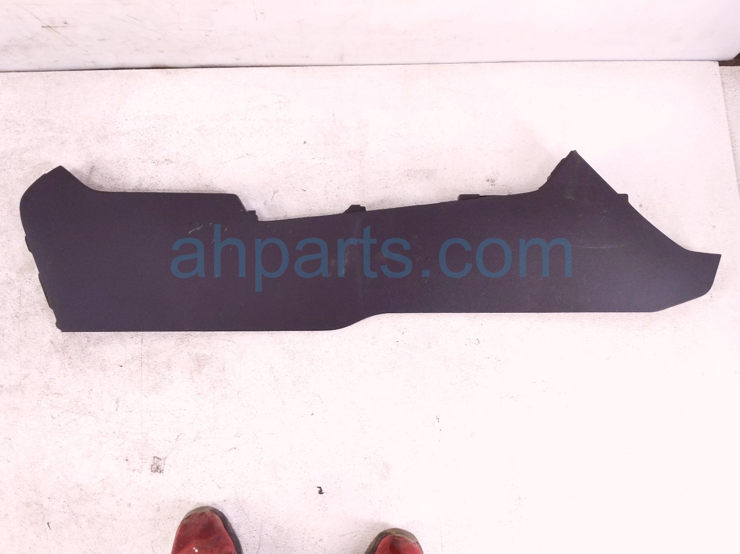 Honda RH CONSOLE SIDE TRIM PANEL - BLK