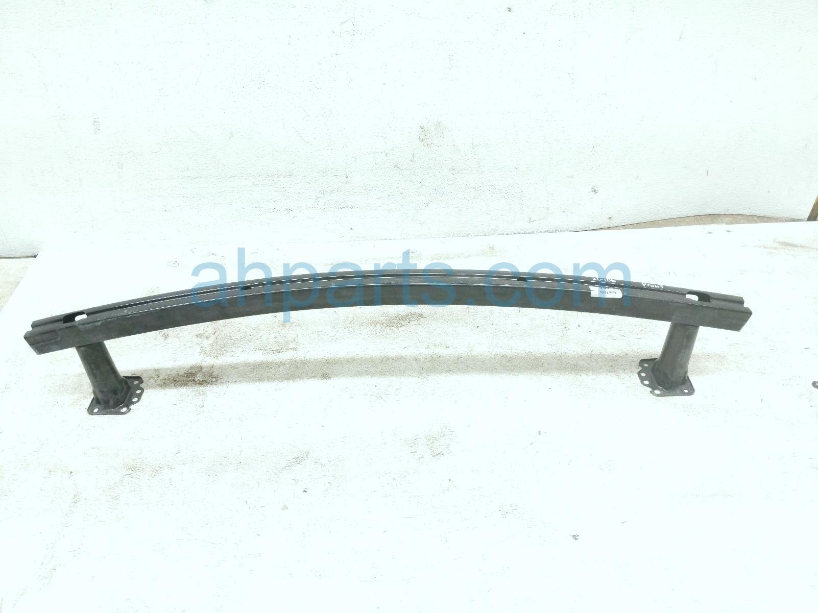 Toyota FRONT LOWER BUMPER REINFORCEMENT BAR