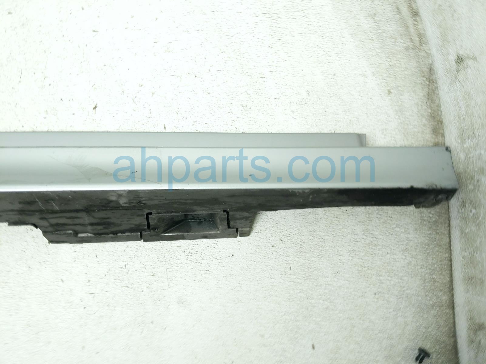 2025 Honda Civic Rocker Trim Passenger Side Skirt / Molding Silver Sdn 71800 T20 A00YC Replacement 2025 Honda Civic Rocker Trim Passenger Side Skirt / Molding Silver Sdn 71800 T20 A00YC Replacement thumbnail