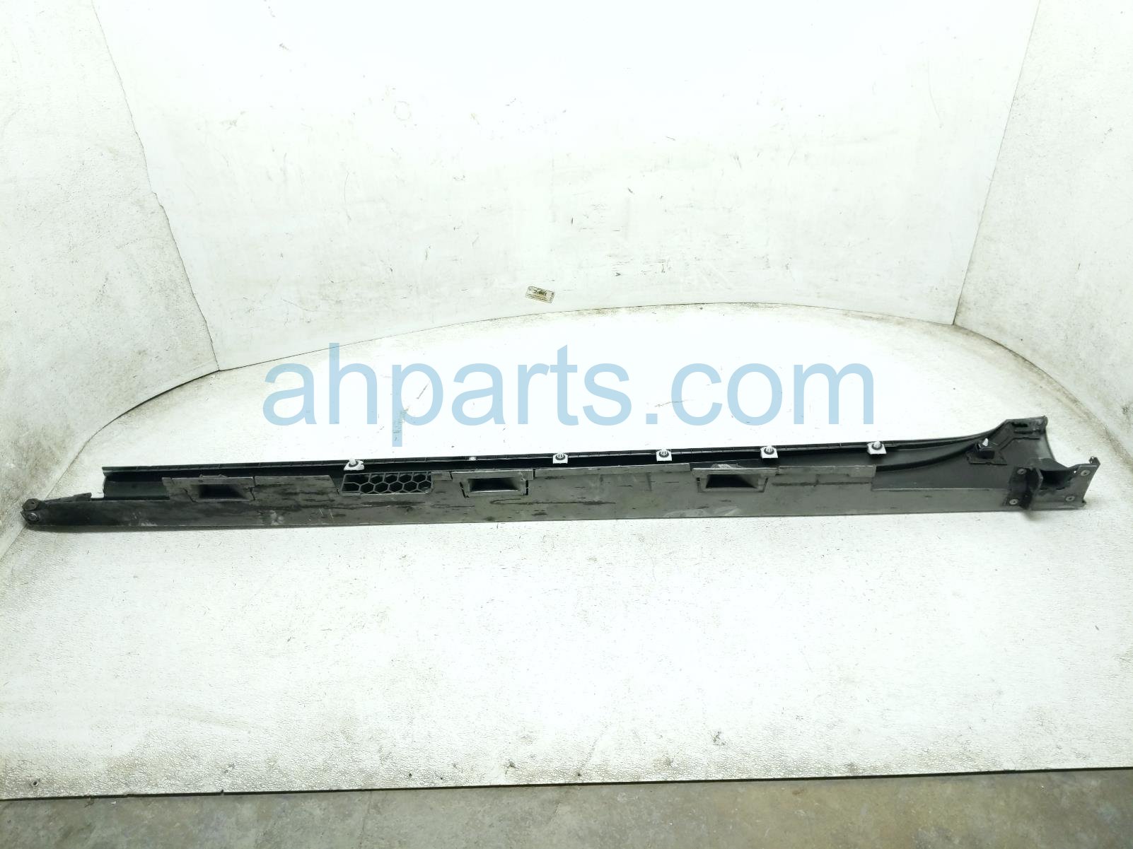 2025 Honda Civic Rocker Trim Passenger Side Skirt / Molding Silver Sdn 71800 T20 A00YC Replacement 2025 Honda Civic Rocker Trim Passenger Side Skirt / Molding Silver Sdn 71800 T20 A00YC Replacement thumbnail
