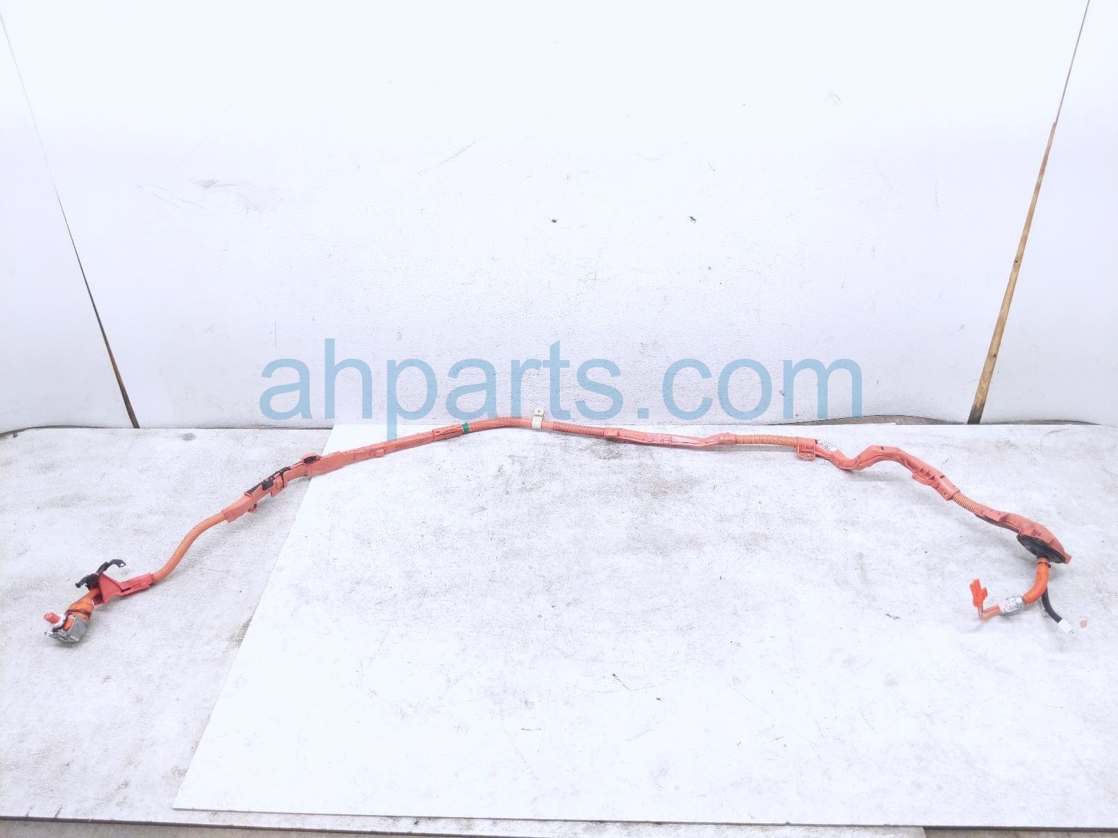 2019 Lexus Es300h Battery Cable Hybrid Drive Motor Control Harness 821H1 33030 Replacement 2019 Lexus Es300h Battery Cable Hybrid Drive Motor Control Harness 821H1 33030 Replacement thumbnail