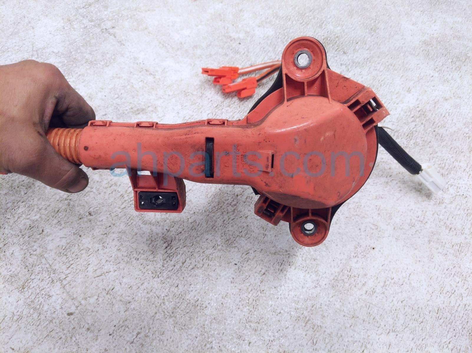 2019 Lexus Es300h Battery Cable Hybrid Drive Motor Control Harness 821H1 33030 Replacement 2019 Lexus Es300h Battery Cable Hybrid Drive Motor Control Harness 821H1 33030 Replacement thumbnail