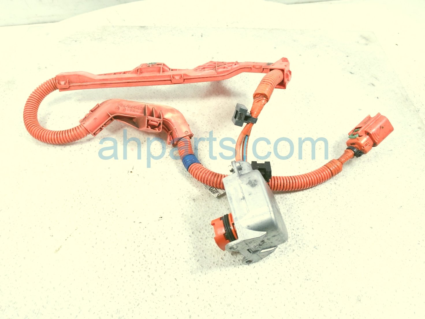 2019 Lexus Es300h Battery Cable High Voltage Ac Wiring Harness Hyb 821H2 33020 Replacement 2019 Lexus Es300h Battery Cable High Voltage Ac Wiring Harness Hyb 821H2 33020 Replacement thumbnail