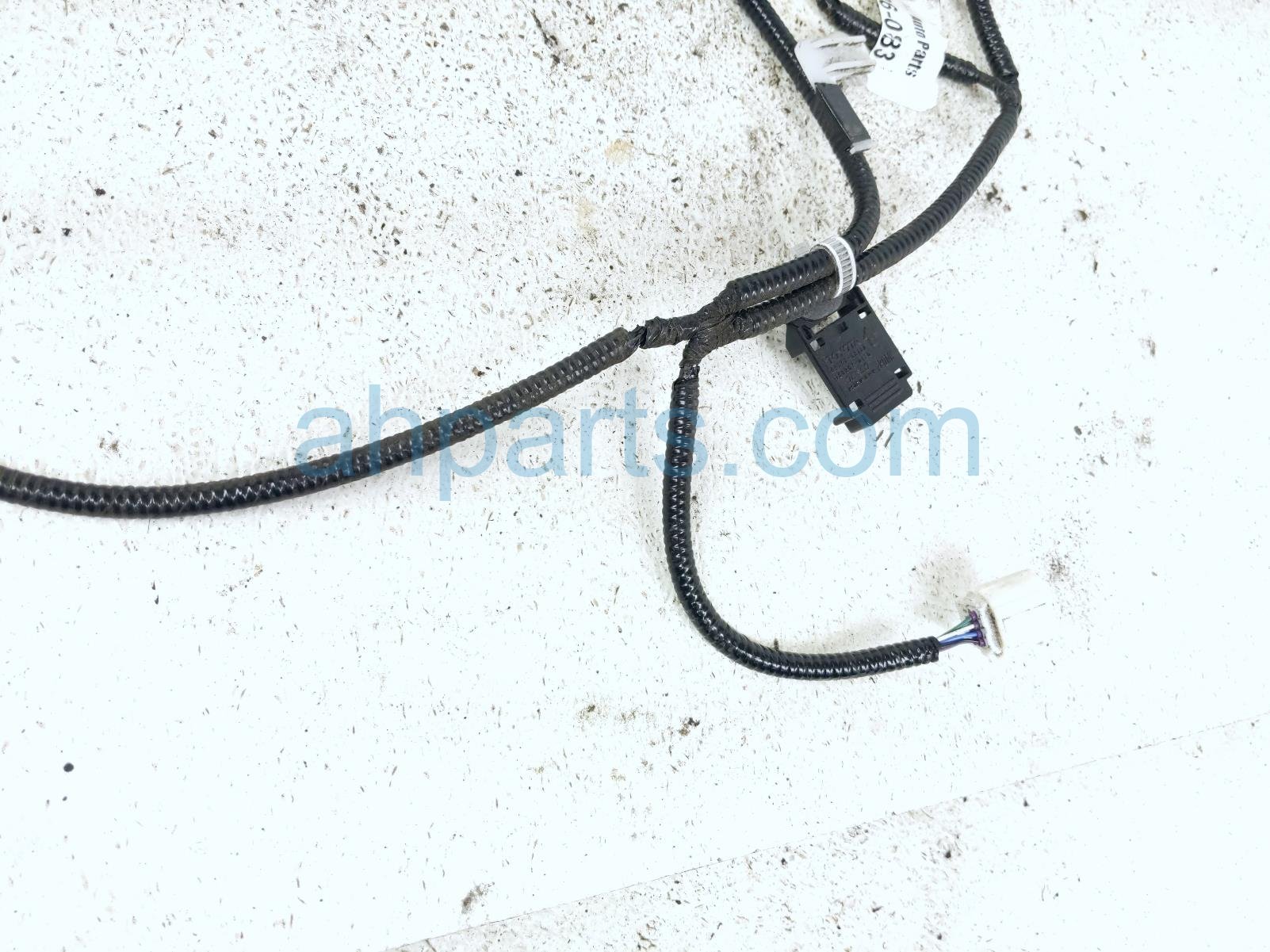 2019 Lexus Es300h Rear Bumper Parking Sensor Harness 82182 33240 Replacement 2019 Lexus Es300h Rear Bumper Parking Sensor Harness 82182 33240 Replacement thumbnail