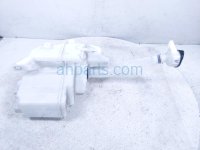 Toyota WINDSHIELD WASHER RESERVOIR W/PUMP Toyota WINDSHIELD WASHER RESERVOIR W/PUMP
