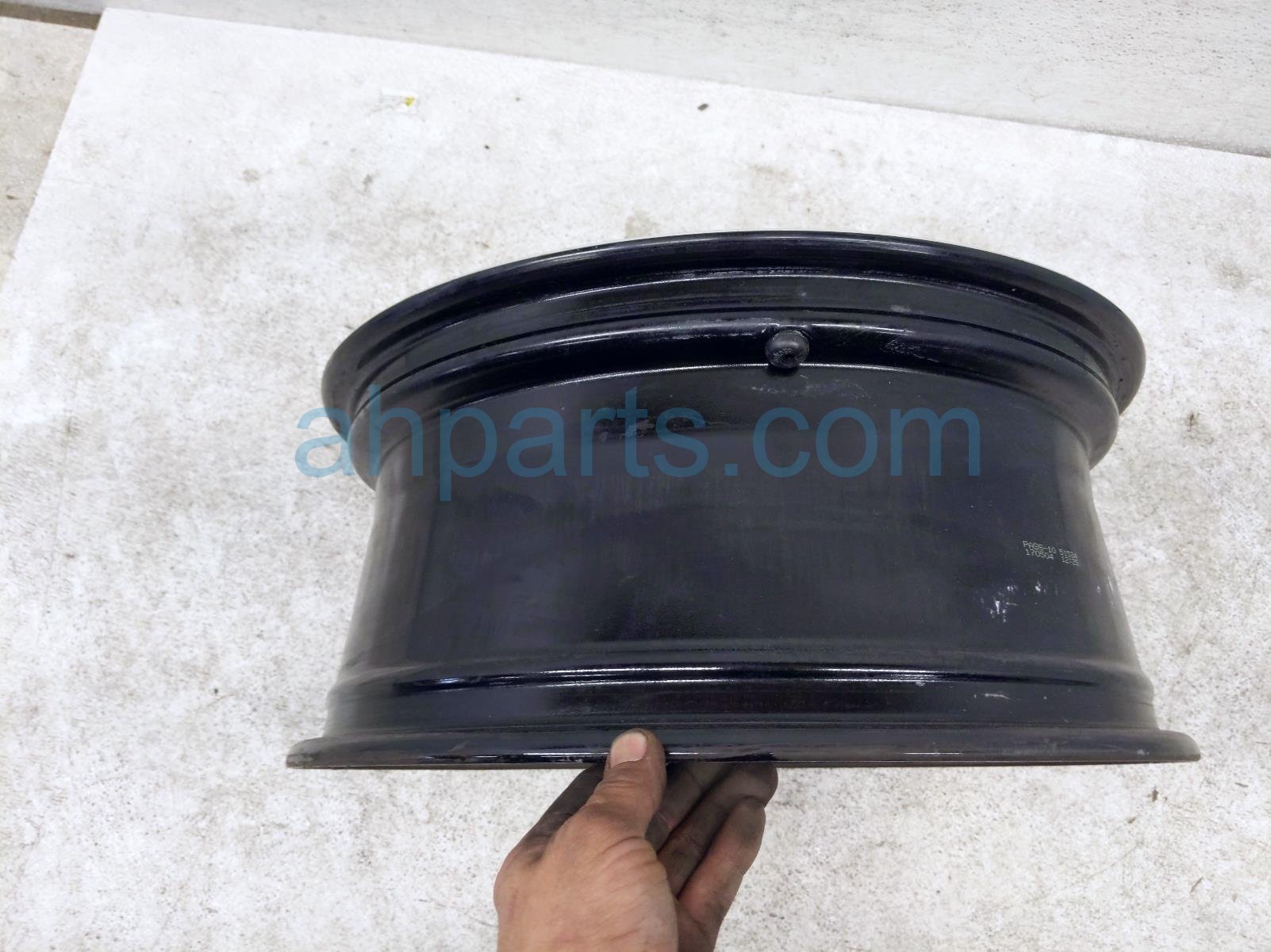 2018 Volkswagen Golf Gti Rear Driver Wheel / Rim 5GM 601 025 Q FZZ Replacement 2018 Volkswagen Golf Gti Rear Driver Wheel / Rim 5GM 601 025 Q FZZ Replacement thumbnail