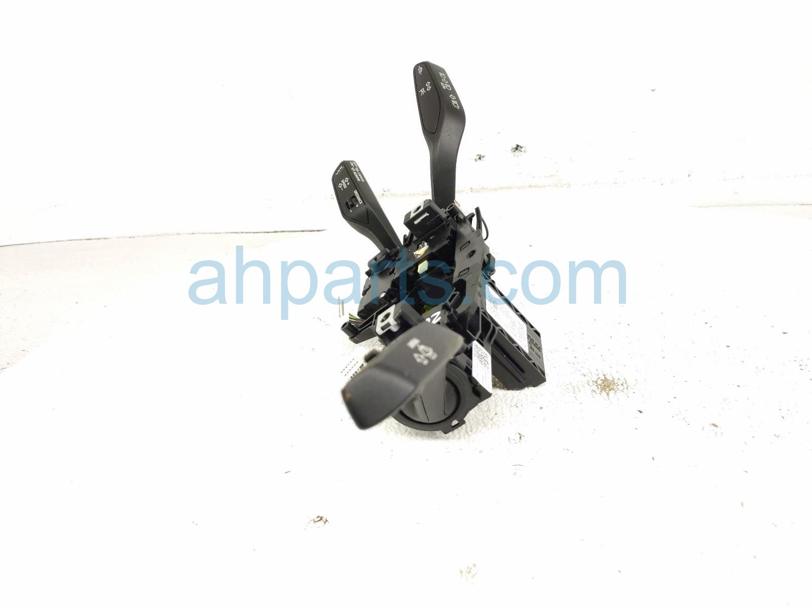 2023 Audi A3 Audi Combo Headlight / Wiper Column Switch 82A 953 521 NJ Replacement 2023 Audi A3 Audi Combo Headlight / Wiper Column Switch 82A 953 521 NJ Replacement thumbnail