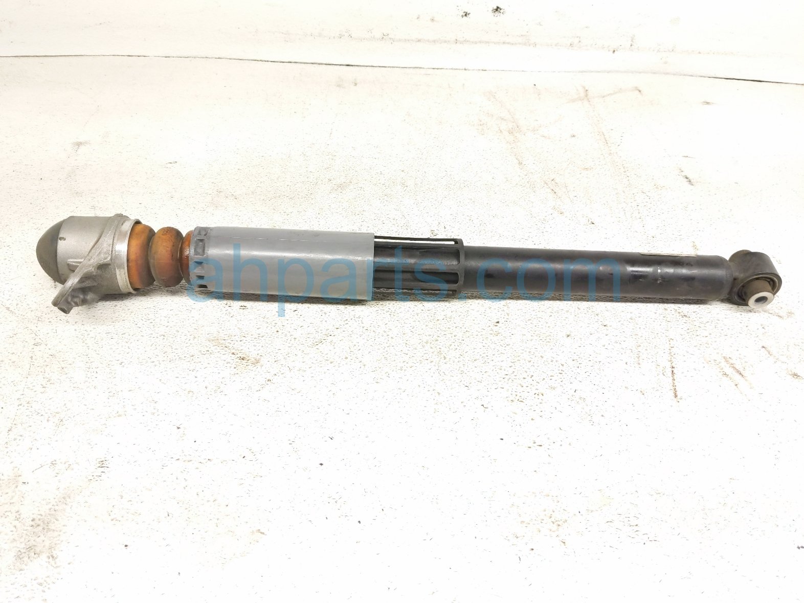 2023 Audi A3 Audi Strut / Spring / Rear Passenger Shock Absorber 5WA 512 011 C Replacement 2023 Audi A3 Audi Strut / Spring / Rear Passenger Shock Absorber 5WA 512 011 C Replacement thumbnail