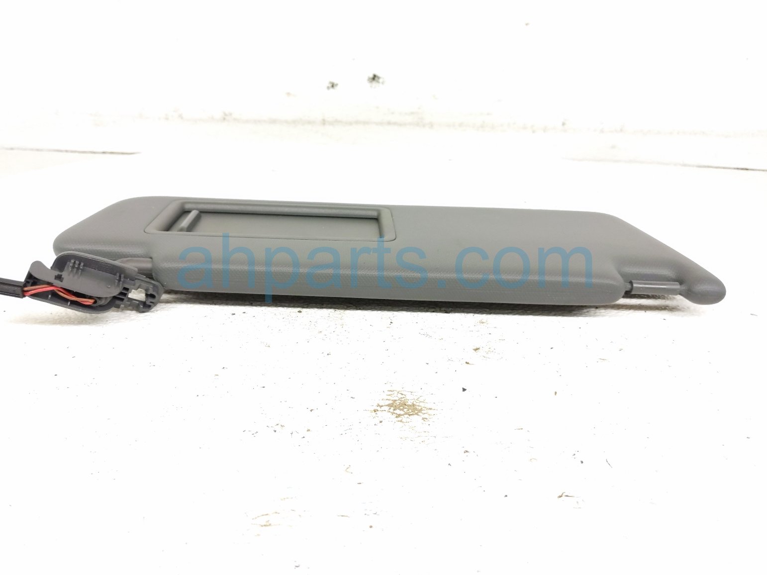 2023 Audi A3 Audi Passenger Sun Visor Black 8W0 857 552 AM JO5 Replacement 2023 Audi A3 Audi Passenger Sun Visor Black 8W0 857 552 AM JO5 Replacement thumbnail