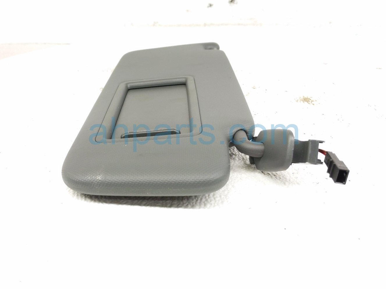 2023 Audi A3 Audi Passenger Sun Visor Black 8W0 857 552 AM JO5 Replacement 2023 Audi A3 Audi Passenger Sun Visor Black 8W0 857 552 AM JO5 Replacement thumbnail