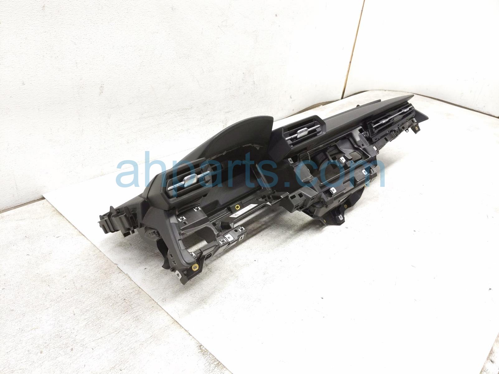 2023 Audi A3 Audi Dashboard W/ Airbag 8Y1.857.067 Replacement 2023 Audi A3 Audi Dashboard W/ Airbag 8Y1.857.067 Replacement thumbnail