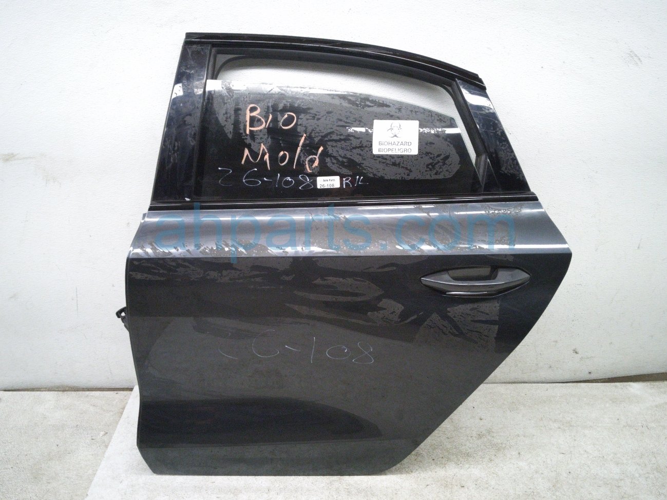 Audi RR/LH DOOR - GREY - NO INSIDE TRIM