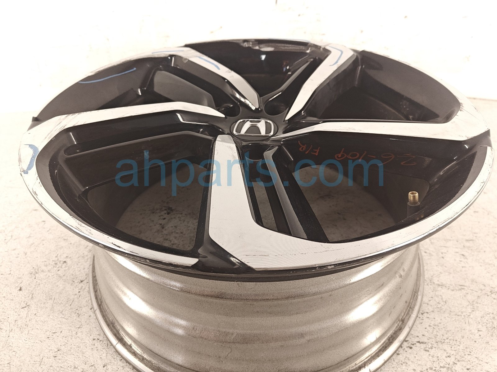 2022 Honda Accord Front Passenger Wheel / Rim Curb / Gouges 42700 TVA A94 Replacement 2022 Honda Accord Front Passenger Wheel / Rim Curb / Gouges 42700 TVA A94 Replacement thumbnail