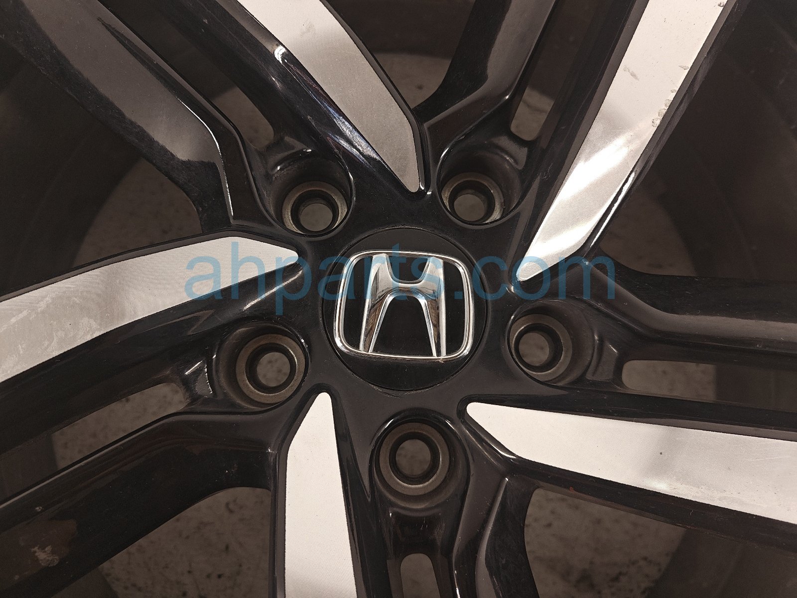 2022 Honda Accord Front Passenger Wheel / Rim Curb / Gouges 42700 TVA A94 Replacement 2022 Honda Accord Front Passenger Wheel / Rim Curb / Gouges 42700 TVA A94 Replacement thumbnail