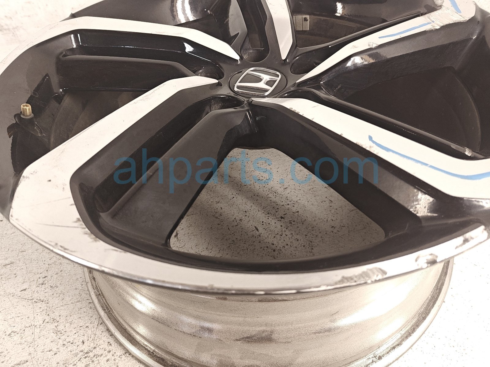 2022 Honda Accord Front Passenger Wheel / Rim Curb / Gouges 42700 TVA A94 Replacement 2022 Honda Accord Front Passenger Wheel / Rim Curb / Gouges 42700 TVA A94 Replacement thumbnail