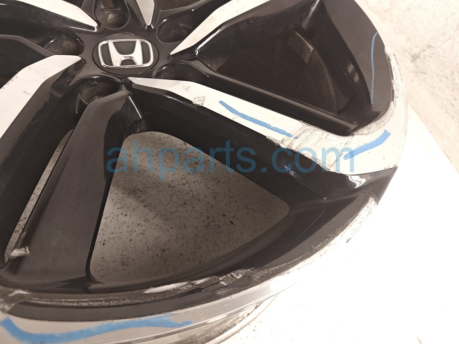 2022 Honda Accord Front Passenger Wheel / Rim Curb / Gouges 42700 TVA A94 Replacement 2022 Honda Accord Front Passenger Wheel / Rim Curb / Gouges 42700 TVA A94 Replacement thumbnail