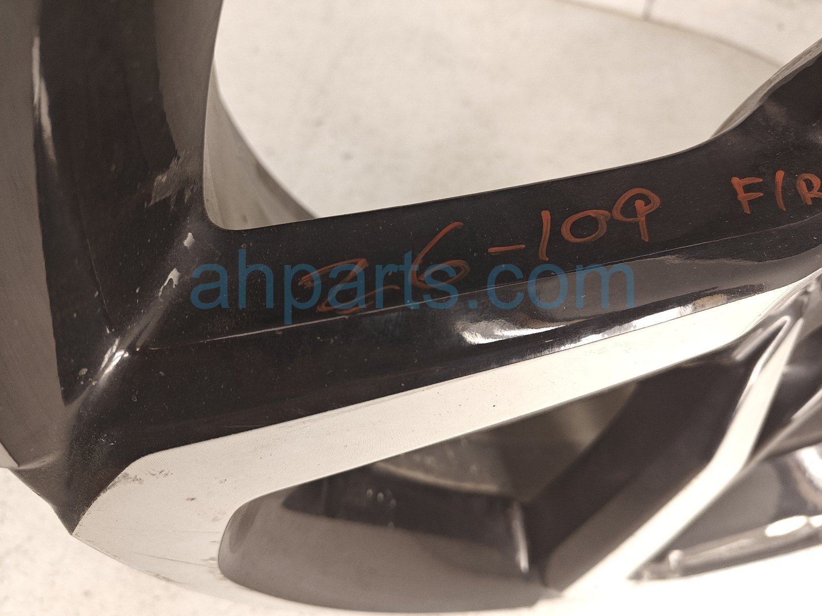 2022 Honda Accord Front Passenger Wheel / Rim Curb / Gouges 42700 TVA A94 Replacement 2022 Honda Accord Front Passenger Wheel / Rim Curb / Gouges 42700 TVA A94 Replacement thumbnail