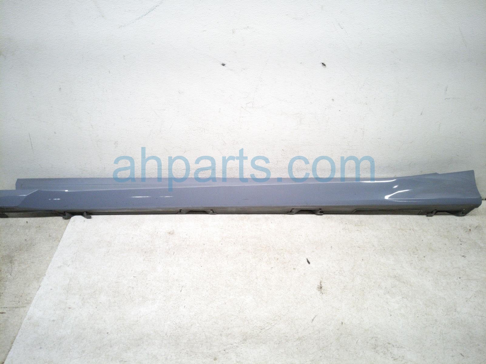 Honda LH SIDE SKIRT / MOLDING - GREY