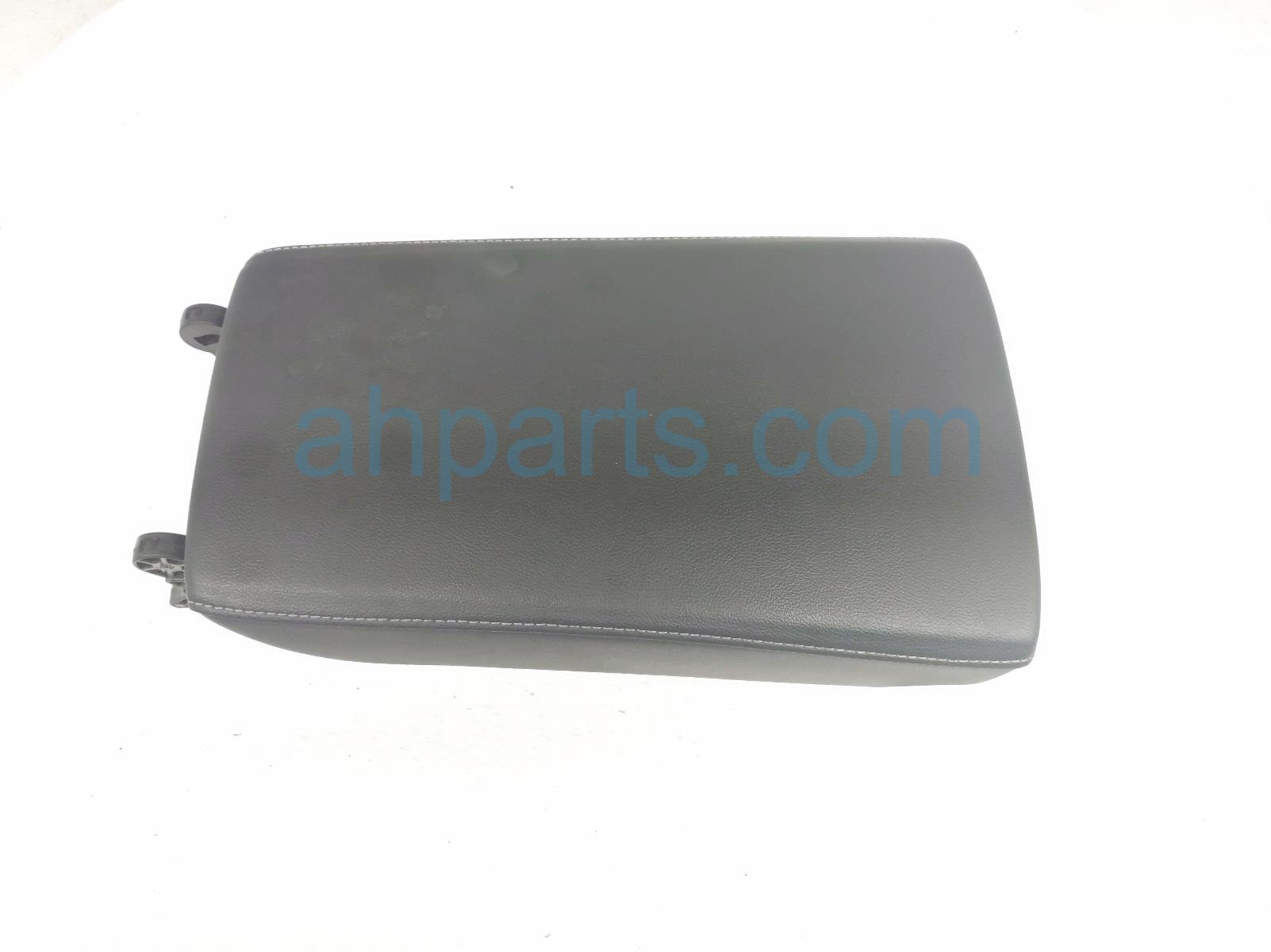 Honda CENTER CONSOLE LID/ARMREST - BLACK