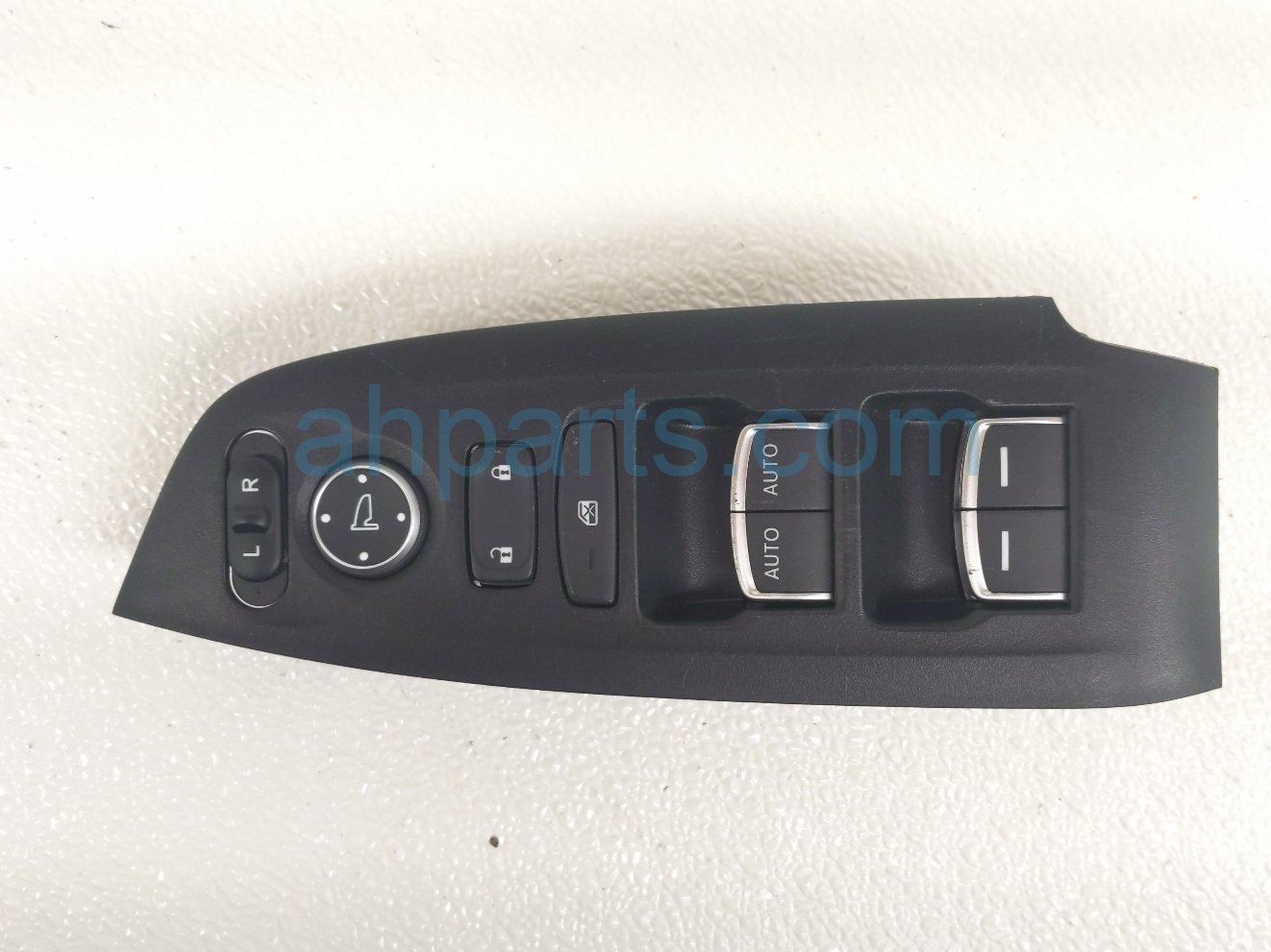 MASTER WINDOW CONTROL SWITCH Driver