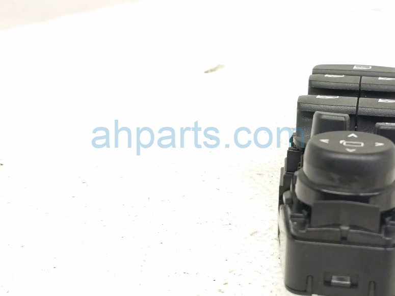 2025 BMW I4 Power / Master Window Control Switch 61 31 7 948 785 Replacement 2025 BMW I4 Power / Master Window Control Switch 61 31 7 948 785 Replacement thumbnail